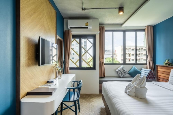 Hotel W Station